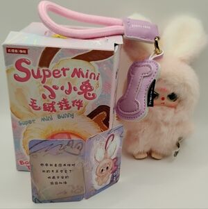 Baby Three Super Mini Bunny Letter "I"